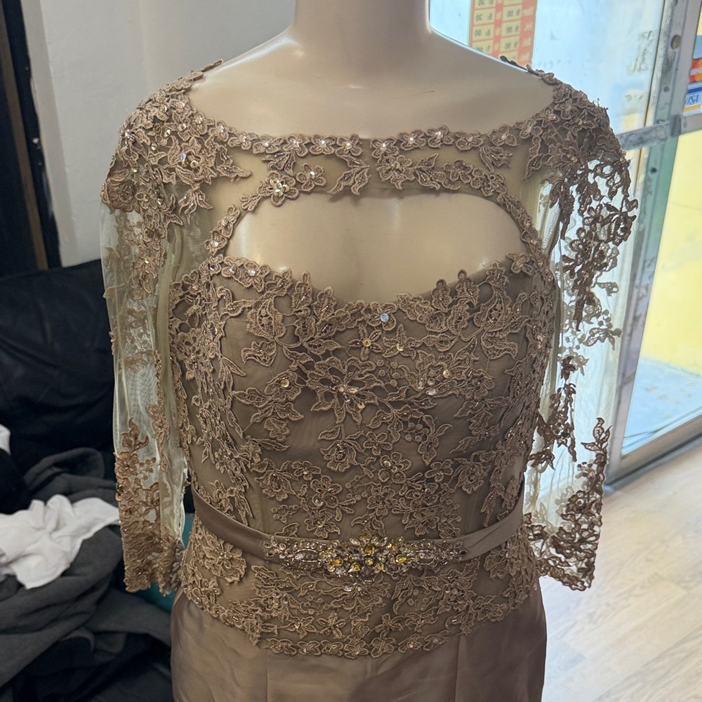 MGNY Gold Dress - Picture 5 of 7